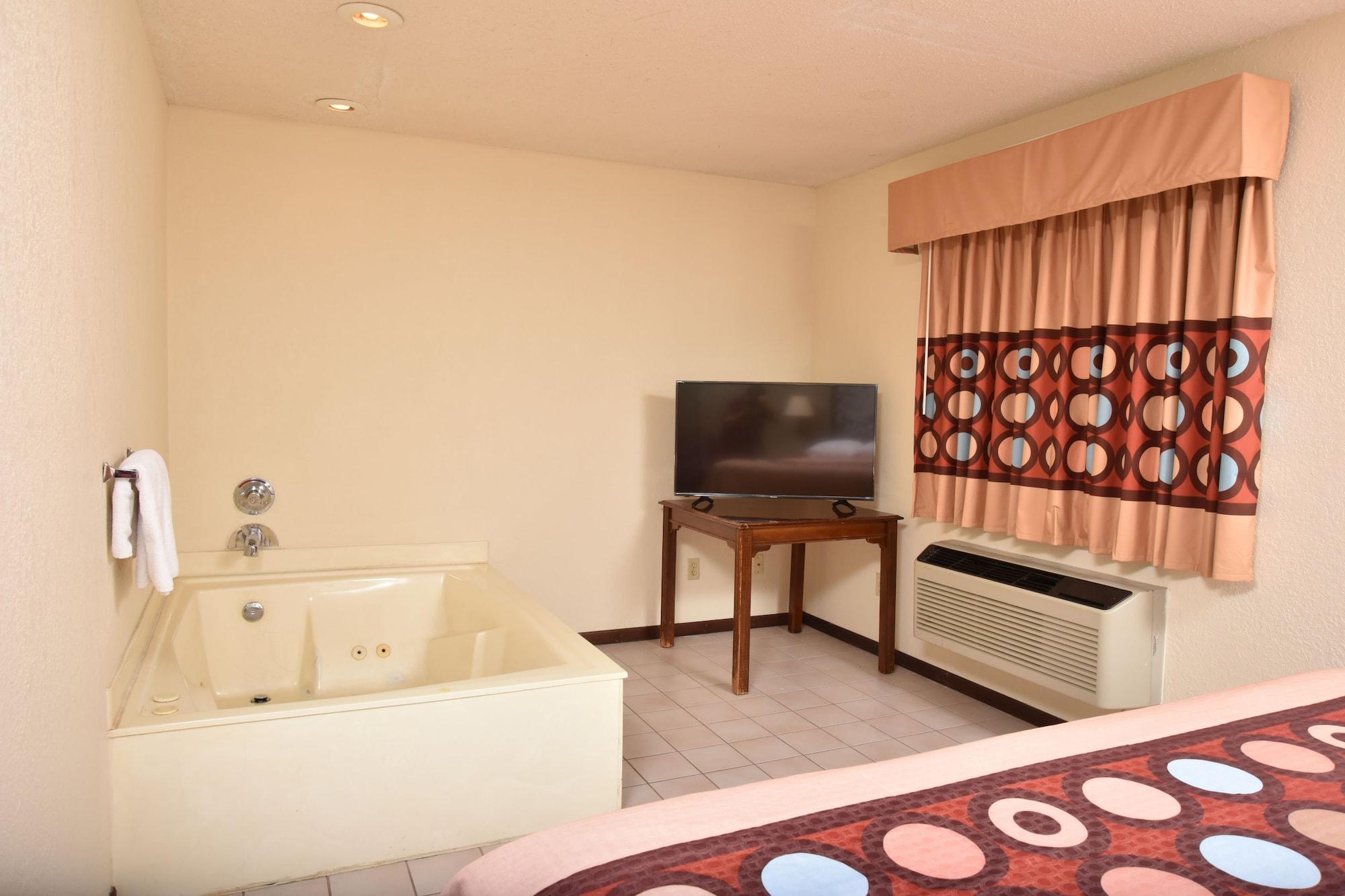 Super 8 By Wyndham Springfield-battlefield
